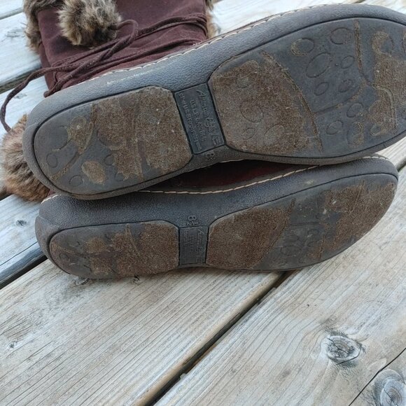 American Eagle Pom Pom Boots Calf High Boots 8.5 - Picture 3 of 7